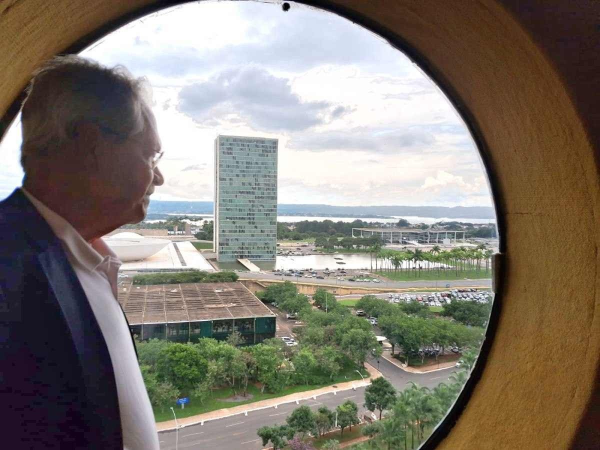  Nilmário Miranda, assessor especial de Defesa da Democracia, Memória e Verdade do Ministério dos Direitos Humanos.