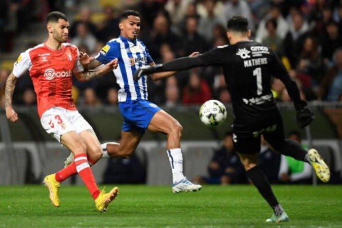 Duelo vale a terceira posição na liga portuguesa - (crédito: AFP via Getty Images) Duelo vale a terceira posição na liga portuguesa - (crédito: AFP via Getty Images)