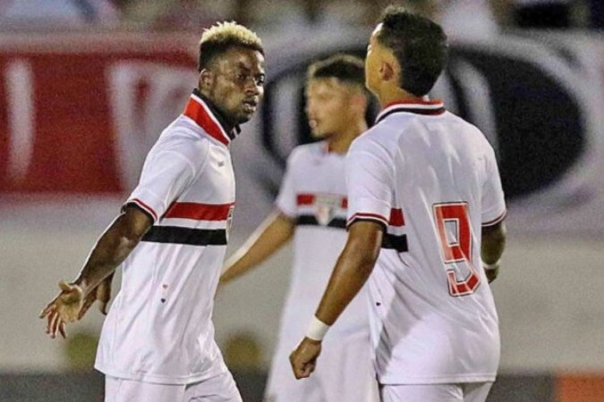 São Paulo reencontra a Ferroviária na terceira fase da Copinha - Foto: Célio Messias / São Paulo FC -  (crédito: Foto: Célio Messias / São Paulo FC)