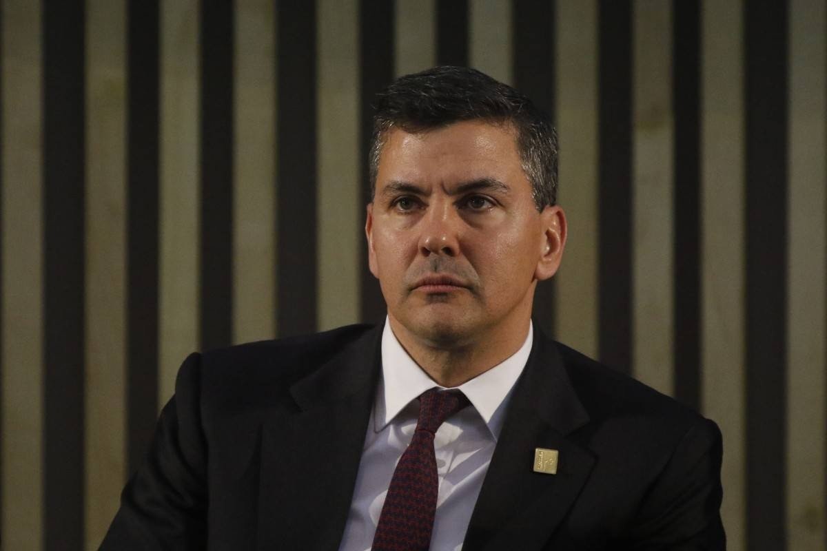 Presidente do Paraguai cobra respeito após denúncia de espionagem da Abin