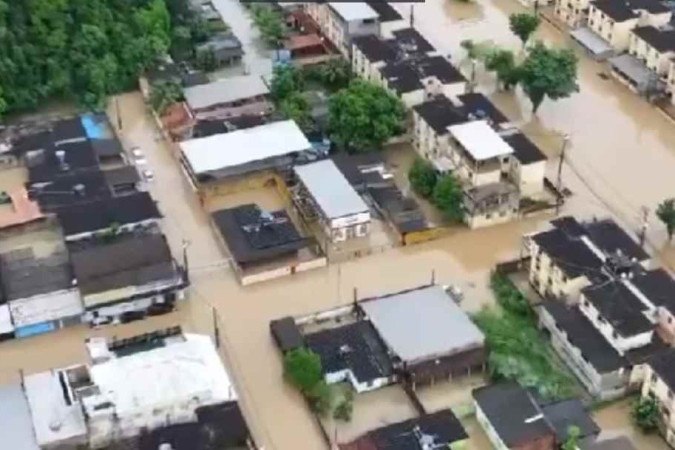 Belford Roxo, na Baixada Fluminense, alagado -  (crédito: Redes sociais/ reprodução)