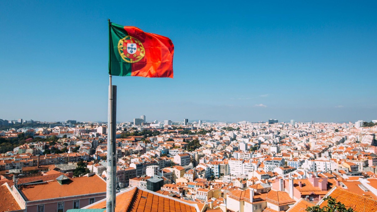 Cidadania portuguesa: como mudança em regra pode agilizar processo para brasileiros