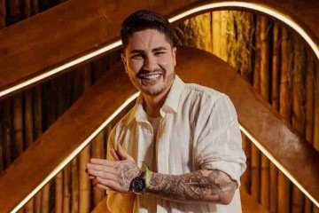 Lucas Souza revela que não está noivo e avisa que vai estrear no teatro