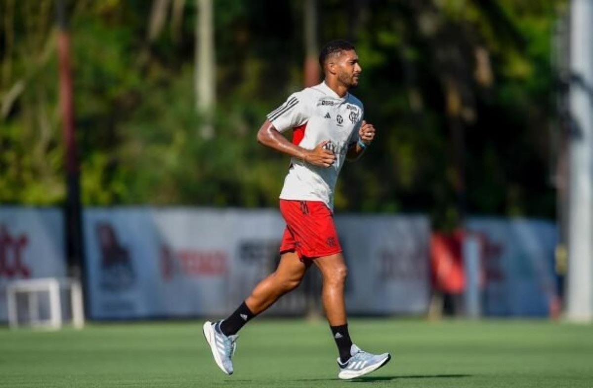 Pablo fica fora da viagem do Flamengo aos EUA; saiba o motivo