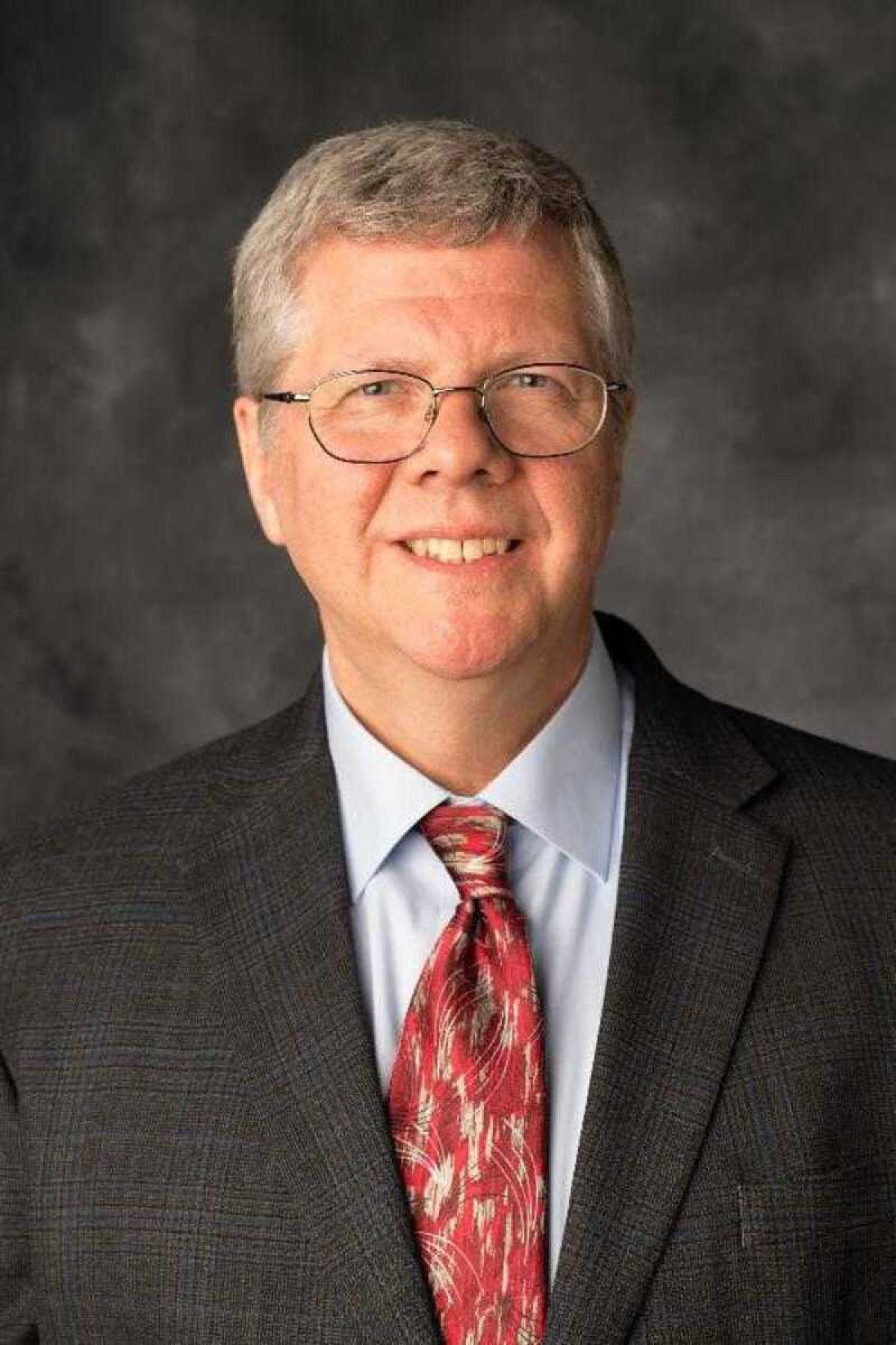 Tim Hagle, professor de ci&ecirc;ncia pol&iacute;tica da Universidade de Iowa