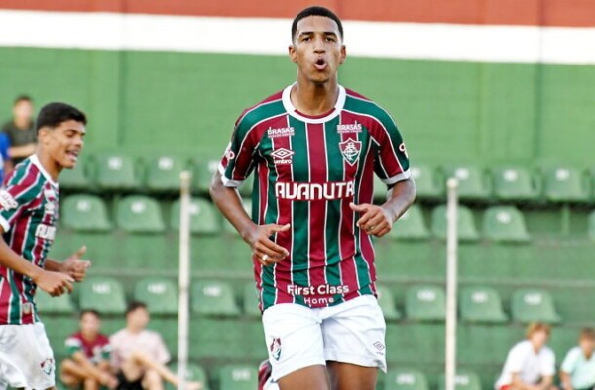 Fluminense encaminha renovação do atacante Kauã Elias