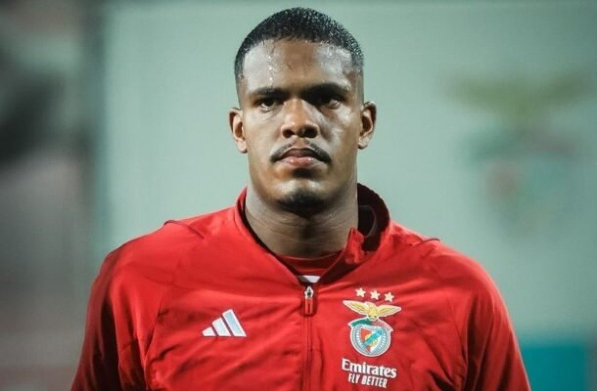 Emprestado pelo América-MG, Gustavo Marques chama atenção no Benfica B
