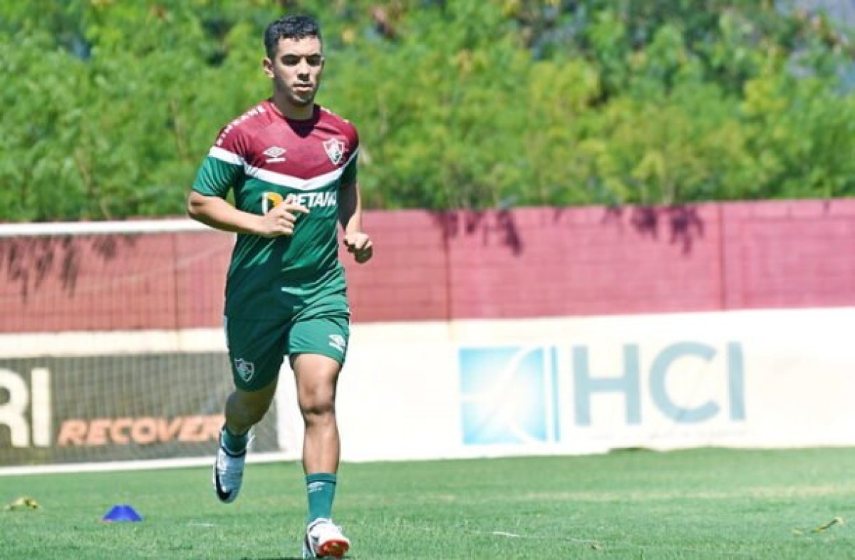 Leo Fernández deixa o Fluminense e é anunciado pelo Peñarol, do Uruguai