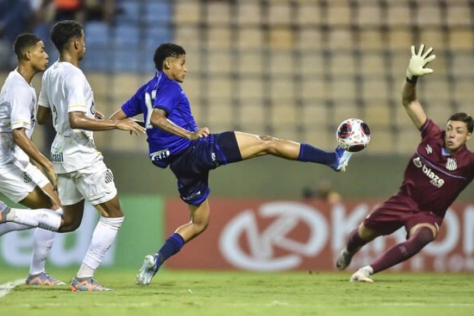 Cruzeiro segura o ímpeto do Santos, vence e avança às quartas -  (crédito: Foto: Divulgação/Santos)