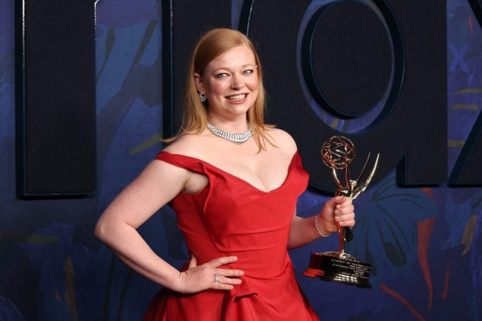 Sarah Snook comparece à recepção pós-Emmy de 2024 da HBO no San Vicente Bungalows       -  (crédito: AMY SUSSMAN / GETTY IMAGES NORTH AMERICA / GETTY IMAGES VIA AFP)