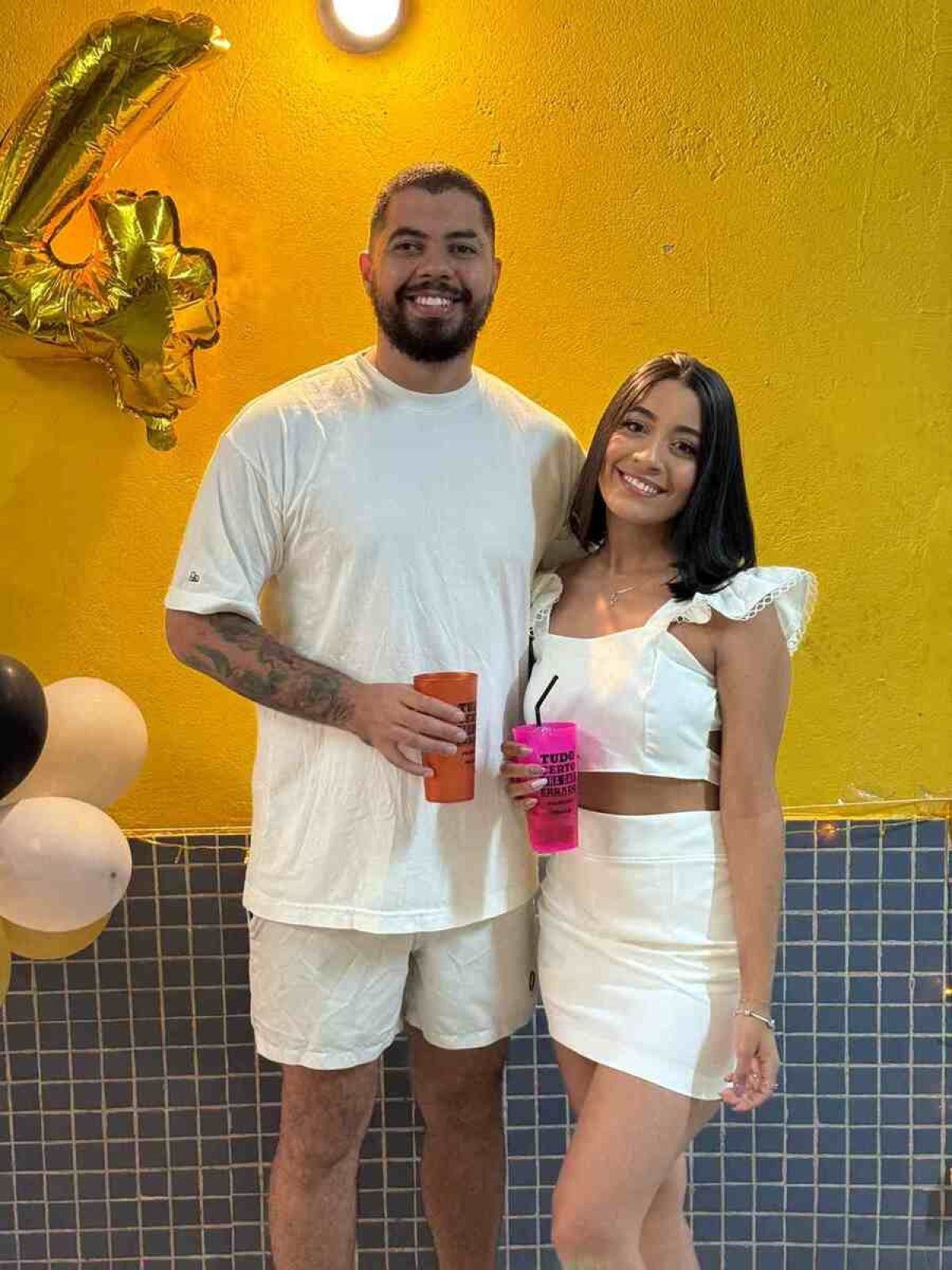 Com a ausência do pai desde a infância, Lucas foi um dos responsáveis por cuidar de Amanda