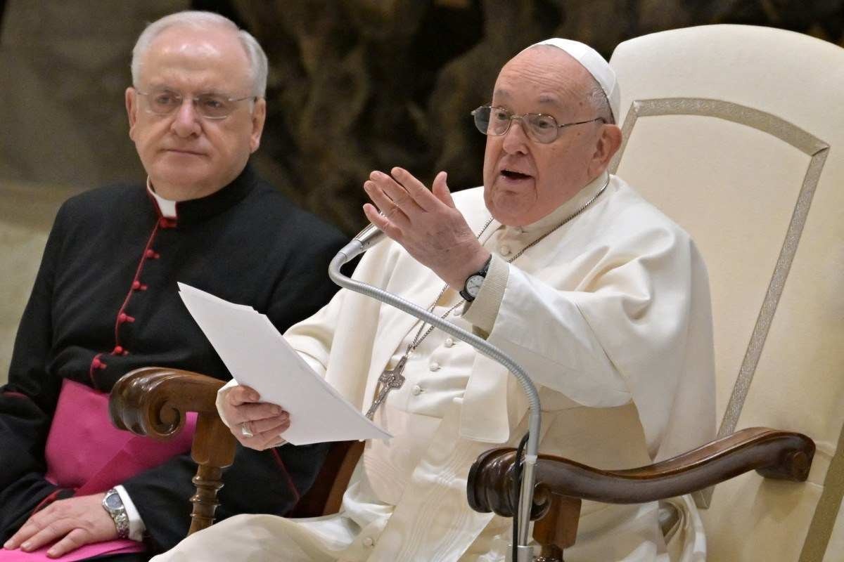 Papa diz que prazer sexual é de Deus, mas condena pornografia