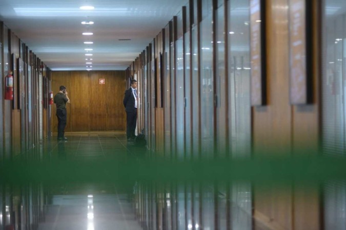 Operação da PF no gabinete do deputado Carlos Jordy (PL) na Câmara dos Deputados -  (crédito: Ed Alves/ CB/D.APress)