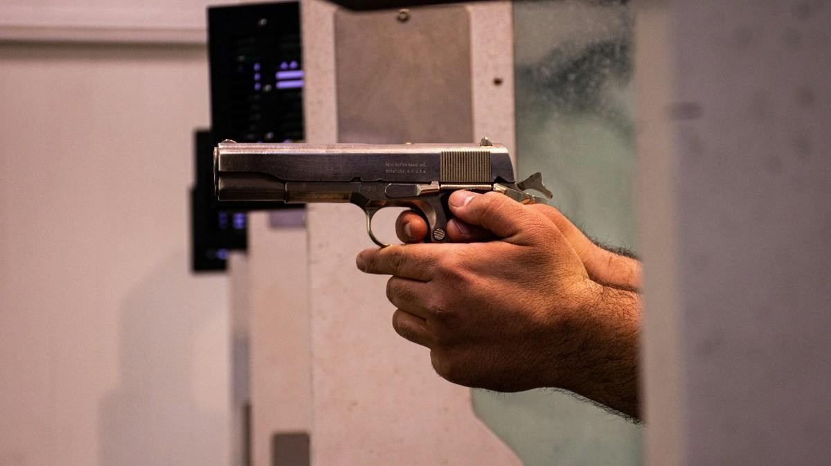 STJ nega que guardas municipais possam portar armas por fora do serviço