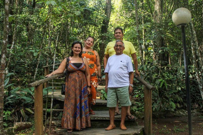  19/01/2024 CrÃ©dito: Kayo MagalhÃ£es/CB/D.A Press. Brasil. BrasÃ­lia - DF. Cidades. Museus cÃ­vicos do DF. Museo do Catetinho. Na foto, Elisangela Soares (laranja). Erivaldo Soares (amarelo), Rosimeire Soares (vermelho)  e JoÃ£o Rodrigues (branco)