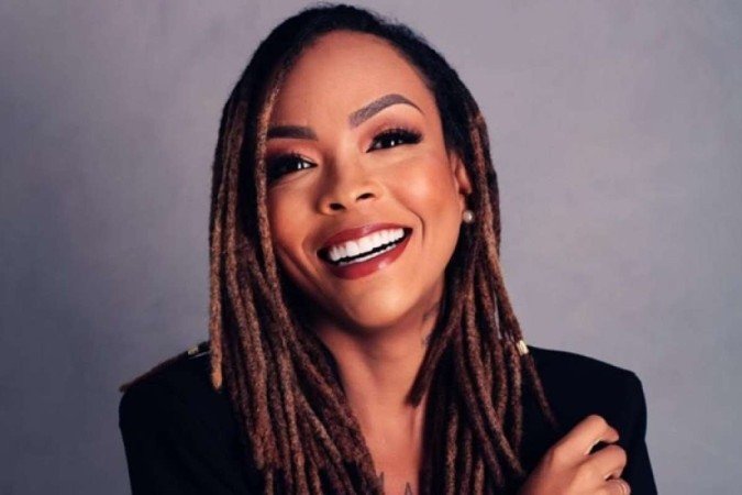 Bárbara Carine transita entre a academia e as redes sociais e garante: estudar continua fazendo a diferença - (crédito: Arquivo pessoal) Bárbara Carine transita entre a academia e as redes sociais e garante: estudar continua fazendo a diferença - (crédito: Arquivo pessoal)