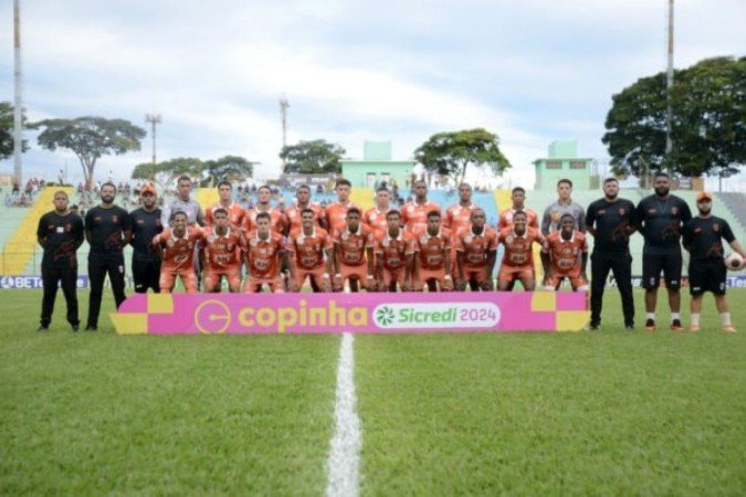 Base que mandou bem na Copinha-SP vai ganhar experiência defendendo o Villa Nova na disputa do Mineiro - (crédito: Foto: Divulgação Coimbra) Base que mandou bem na Copinha-SP vai ganhar experiência defendendo o Villa Nova na disputa do Mineiro - (crédito: Foto: Divulgação Coimbra)