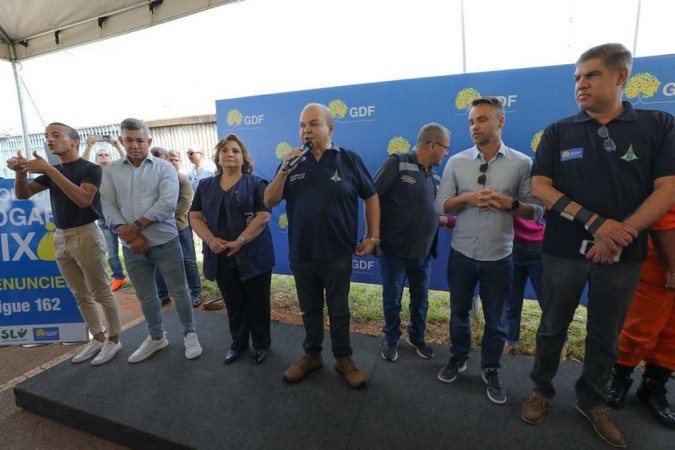 A força-tarefa de combate à dengue promoveu uma ação neste sábado (20) em Samambaia, palco de mais uma edição do Dia D de combate à doença. -  (crédito:  JOEL RODRIGUES/Agência Brasília)