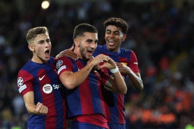 Barcelona é o atual campeão espanhol -  (crédito: Foto: Lluis Gene/AFP via Getty Images)