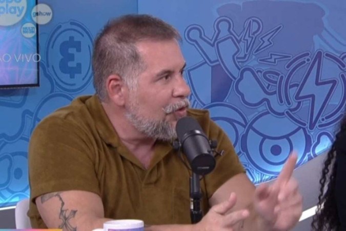 Leandro Hassum criticou o cantor durante conversa no programa Mesa Cast BBB da última sexta-feira (19/1) -  (crédito: Reprodução/Globoplay)