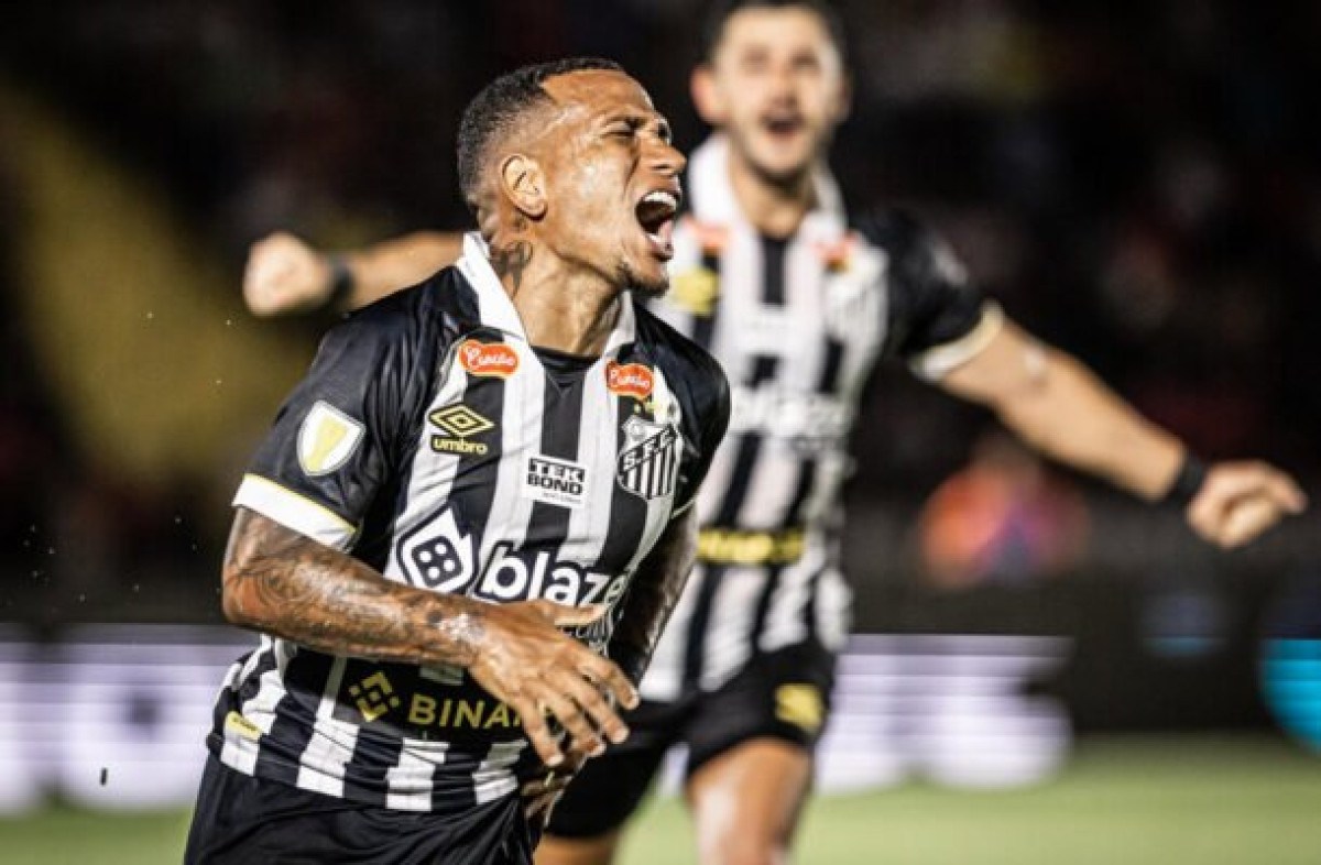 Otero marca na vitória do Santos e tem alegria em dose dupla