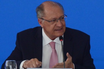 O ministro e vice-presidente, Geraldo Alckmin, celebrou o lançamento da iniciativa, 'fruto de esforços coordenados entre governo e setor produtivo' -  (crédito:  Ed Alves/CB/DA.Press)