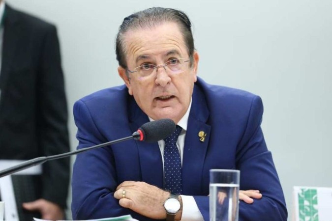 Relator da (LOA), deputado Luiz Carlos Motta (PL-SP) espera solução; senador Randolfe Rodrigues (sem partido) lembra que regime é presidencialista   -  (crédito: Vinicius Loures/Câmara dos Deputados)