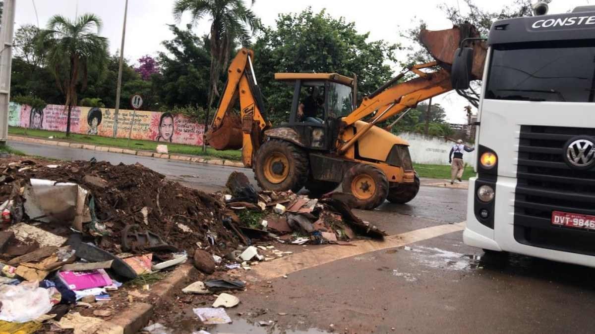 GDF vai multar quem jogar lixo nas ruas de maneira inadequada