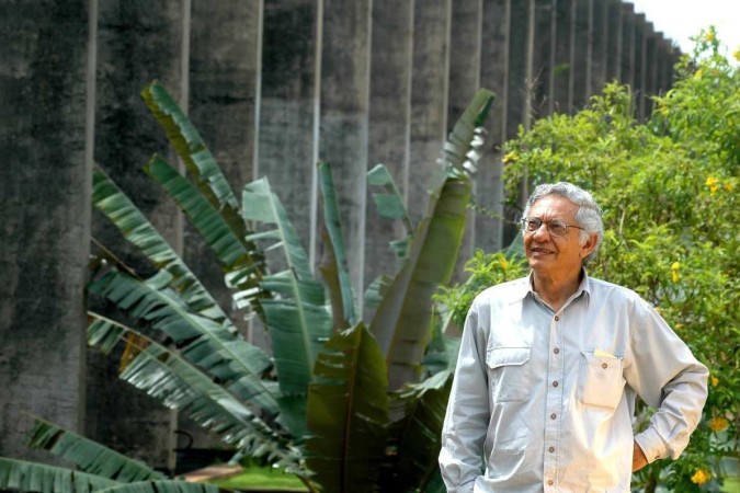 Vladimir Carvalho tinha 89 anos, dirigiu mais de 10 filmes e foi professor da Universidade de Brasília (UnB) -  (crédito: Mila Petrillo/Divulgação)