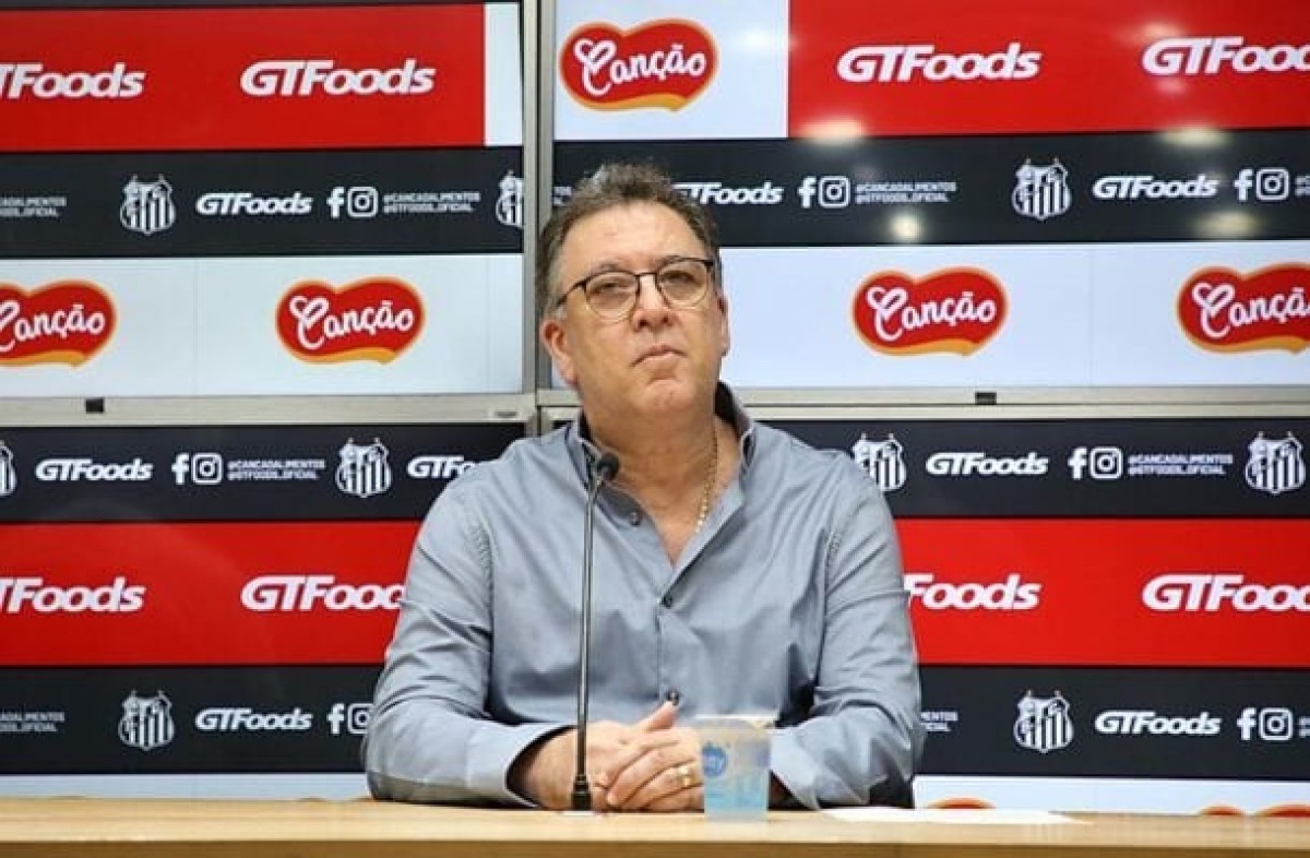 Santos acerta renovação com patrocinador por dois anos