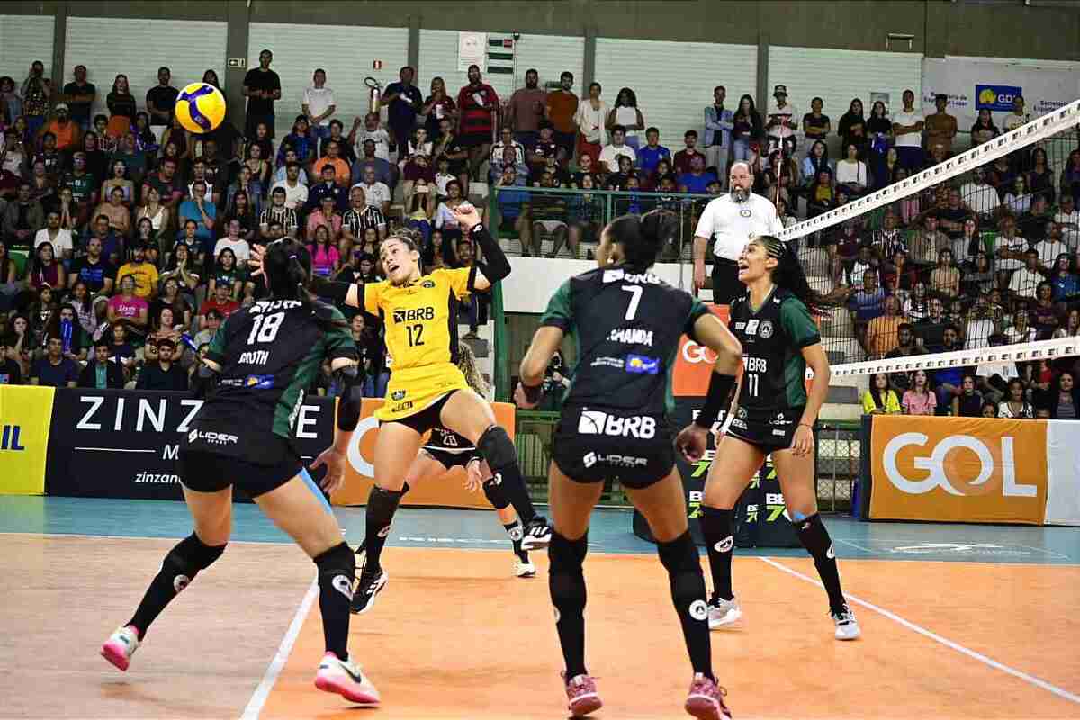 A partida marcará mais uma tentativa do Brasília de chegar à segunda vitória no torneio -  (crédito: Rogério Guerreiro / Brasília Vôlei)