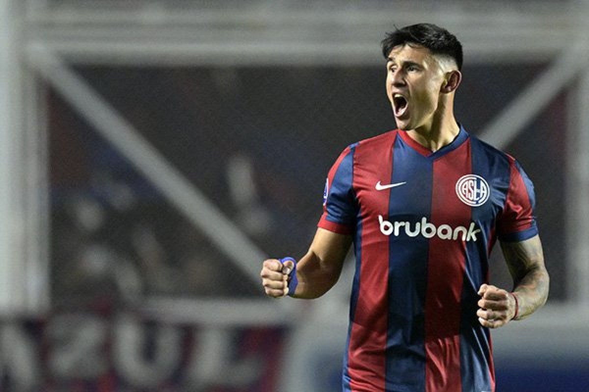 Athletico-PR insiste por Adam Bareiro, mas San Lorenzo faz jogo duro