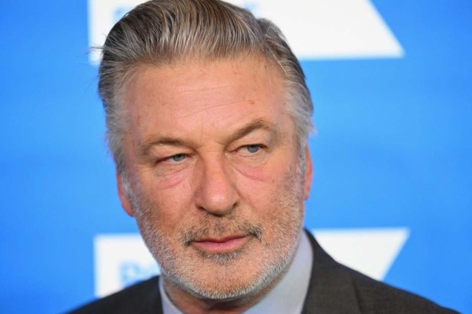 O ator americano Alec Baldwin, acusado na semana passada pela morte, em 2021, de sua diretora de fotografia, Halyna Hutchins -  (crédito: ANGELA WEISS / AFP)