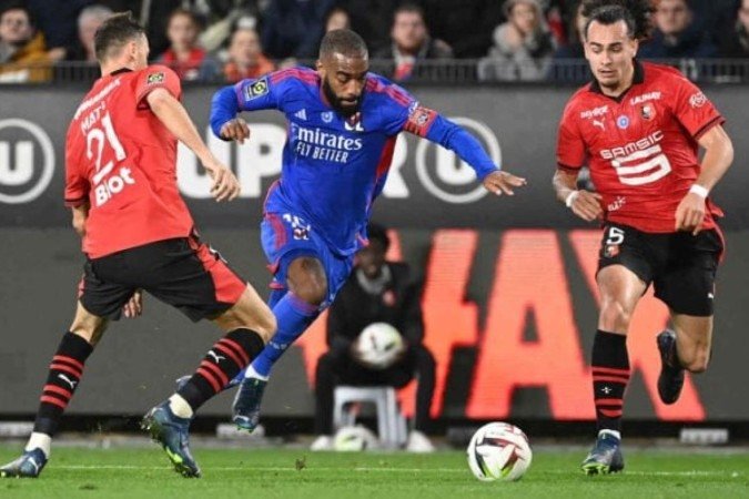 Lyon e Rennes se enfrentam nesta sexta-feira -  (crédito: Foto: Sebastien Salom-Gomis/AFP via Getty Images)