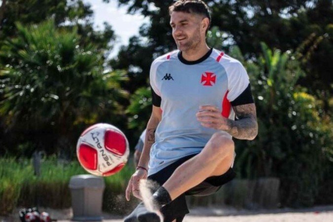 Vegetti foi decisivo para a permanência do Vasco na Série A e vê interesse de clubes - (crédito: Foto: Leandro Amorim/Vasco) Vegetti foi decisivo para a permanência do Vasco na Série A e vê interesse de clubes - (crédito: Foto: Leandro Amorim/Vasco)