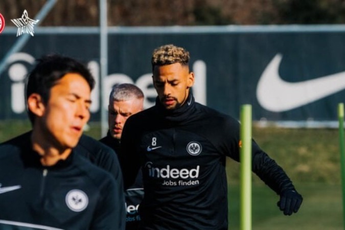 Jogadores do Eintracht Frankfurt durante treinamento da equipe - Foto: Divulgação/Eintracht Frankfurt -  (crédito: Foto: Divulgação/Eintracht Frankfurt)