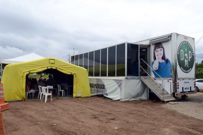 Sol Nascente/Pôr do Sol recebeu a carreta da DPDF, reforço no atendimento a pacientes com sintomas