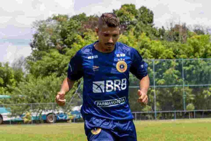 Douglas Henrique atuou por 11 equipes candangos diferentes. Mirandinha jogou por oito. Hoje, eles se enfrentam na abertura da terceira rodada