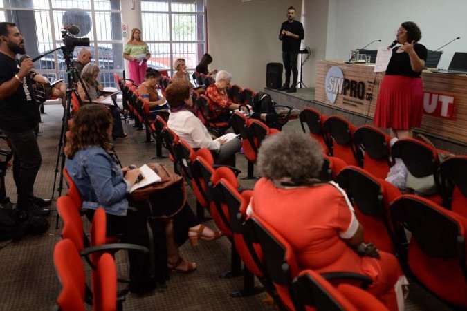 A professora Danielle Mendonça Sousa deu dicas para a produção de textos dissertativos - (crédito: Fotos: Minervino Júnior/CB/D.A.Press) A professora Danielle Mendonça Sousa deu dicas para a produção de textos dissertativos - (crédito: Fotos: Minervino Júnior/CB/D.A.Press)