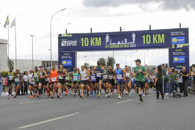  51ª Corrida de Reis reúne 10 mil corredores no coração de Brasília. -  (crédito:  Lúcio Bernardo Jr./Agência Brasília)