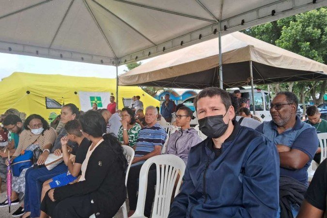  Mutirão contra a dengue. Alessandro da Silva, 41 anos, segurança patrimonial.