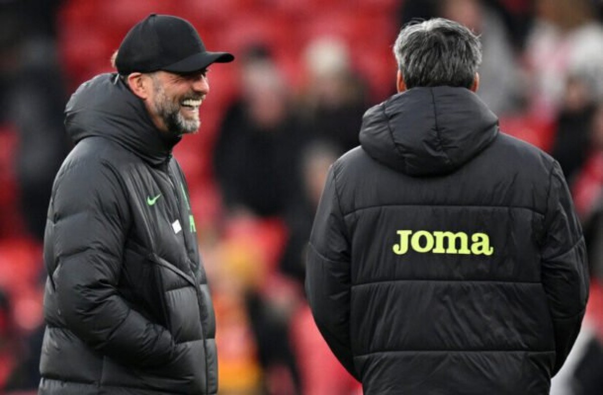 Em jogo com homenagens a Klopp, Liverpool goleia