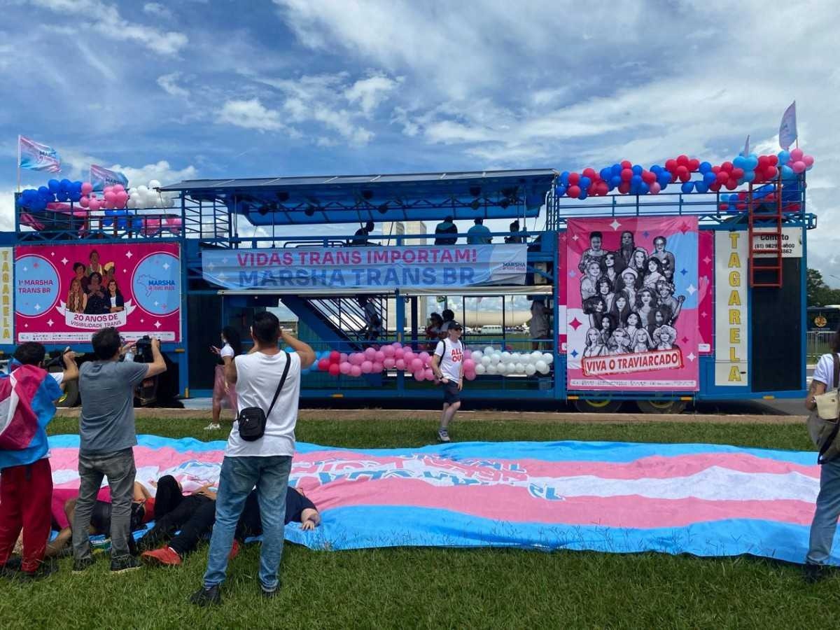 1ª Marsha Trans reúne ativistas e deputadas em Brasília