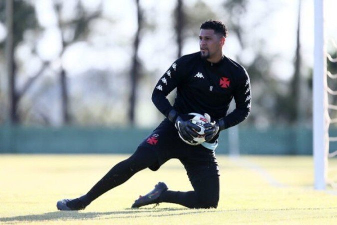 Alexander será mais uma vez emprestado ao Vasco após a chegada de Keiller. Arqueiro já teve experiência por empréstimo no Avaí, na temporada ada - (crédito: Daniel Ramalho/CRVG) Alexander será mais uma vez emprestado ao Vasco após a chegada de Keiller. Arqueiro já teve experiência por empréstimo no Avaí, na temporada ada - (crédito: Daniel Ramalho/CRVG)