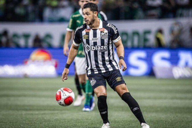Giuliano se lesionou no duelo contra o Palmeiras -  (crédito: Foto: Raul Baretta/ Santos FC.)