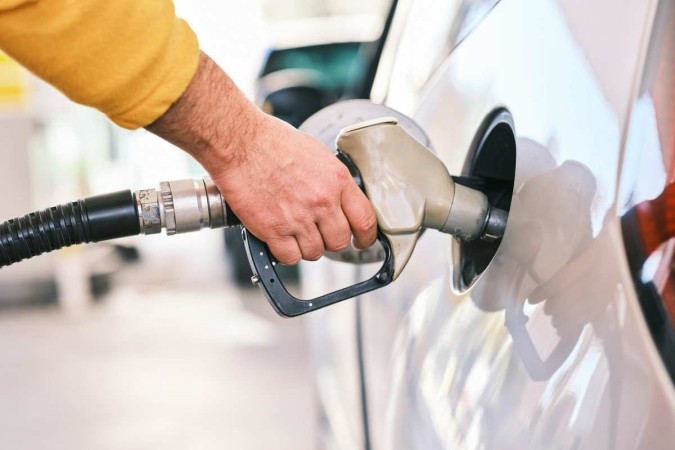 Gasolina teve aumento de R$ 0,25 e etanol de R$ 0,30  -  (crédito: engin akyurt/Unsplash)