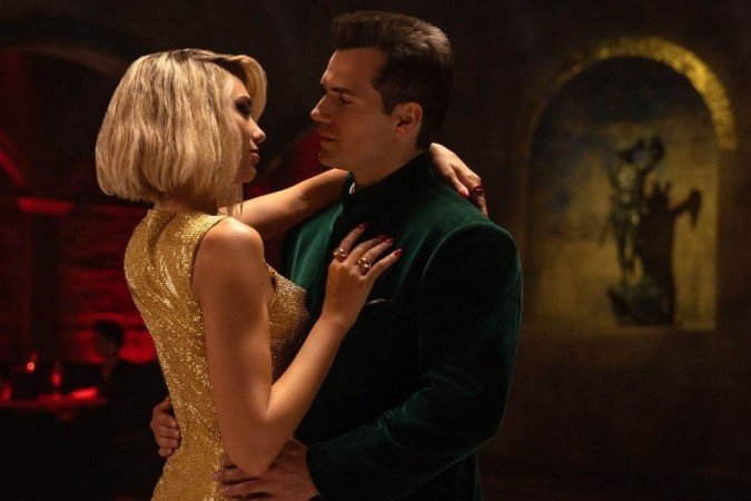 Dua Lipa e Henry Cavill em cena de Argylle: O superespião