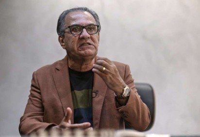  Pastor Silas Malafaia speaks during an interview with AFP at his evangelical church in Rio de Janeiro, Brazil, on December 5, 2023. (Photo by MAURO PIMENTEL / AFP)
       -  (crédito:  AFP)