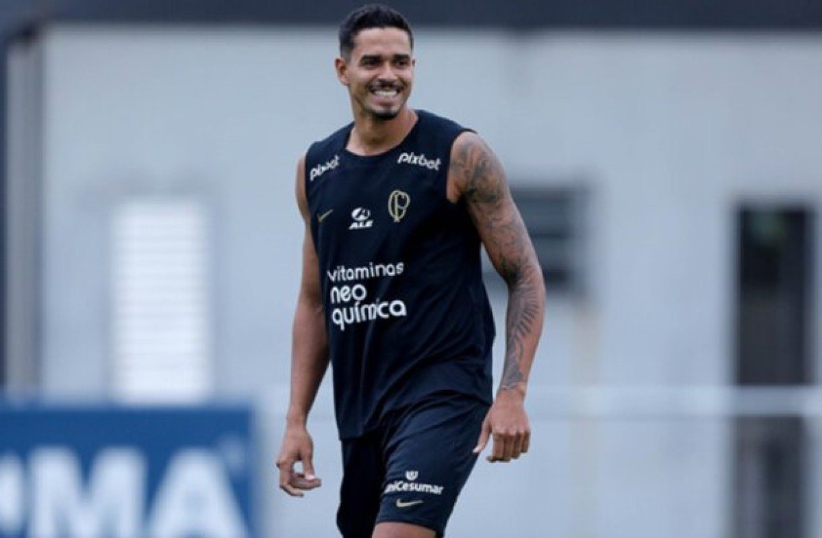 Veríssimo alega desrespeito do Corinthians e diz sofrer ameaças