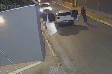 Grupo armado se passou por falsos policiais - (crédito: PCDF/Divulgação) Grupo armado se passou por falsos policiais - (crédito: PCDF/Divulgação)